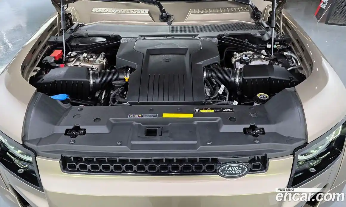 Land Rover Defender 2025 4.4 Автомат в Москве № 431151, фото 6