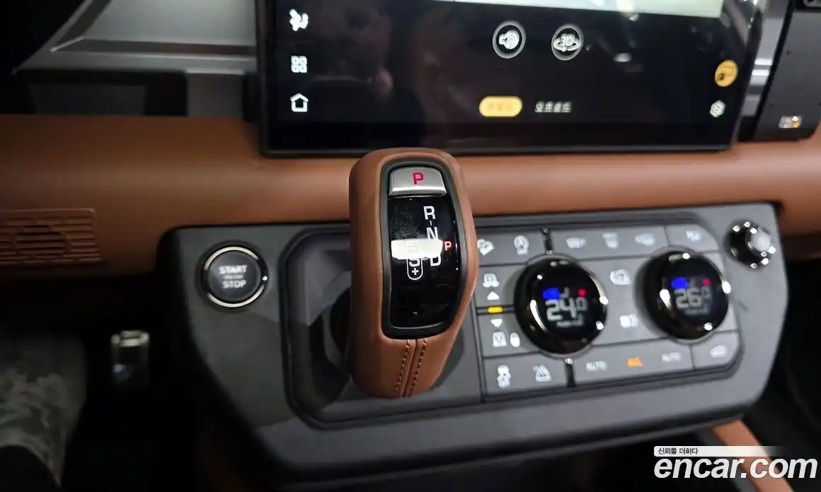 Land Rover Defender 2025 4.4 Автомат в Москве № 431151, фото 9