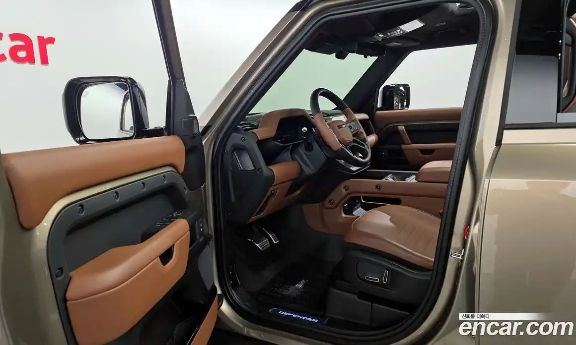 Land Rover Defender 2025 4.4 Автомат в Москве № 431151, фото 10