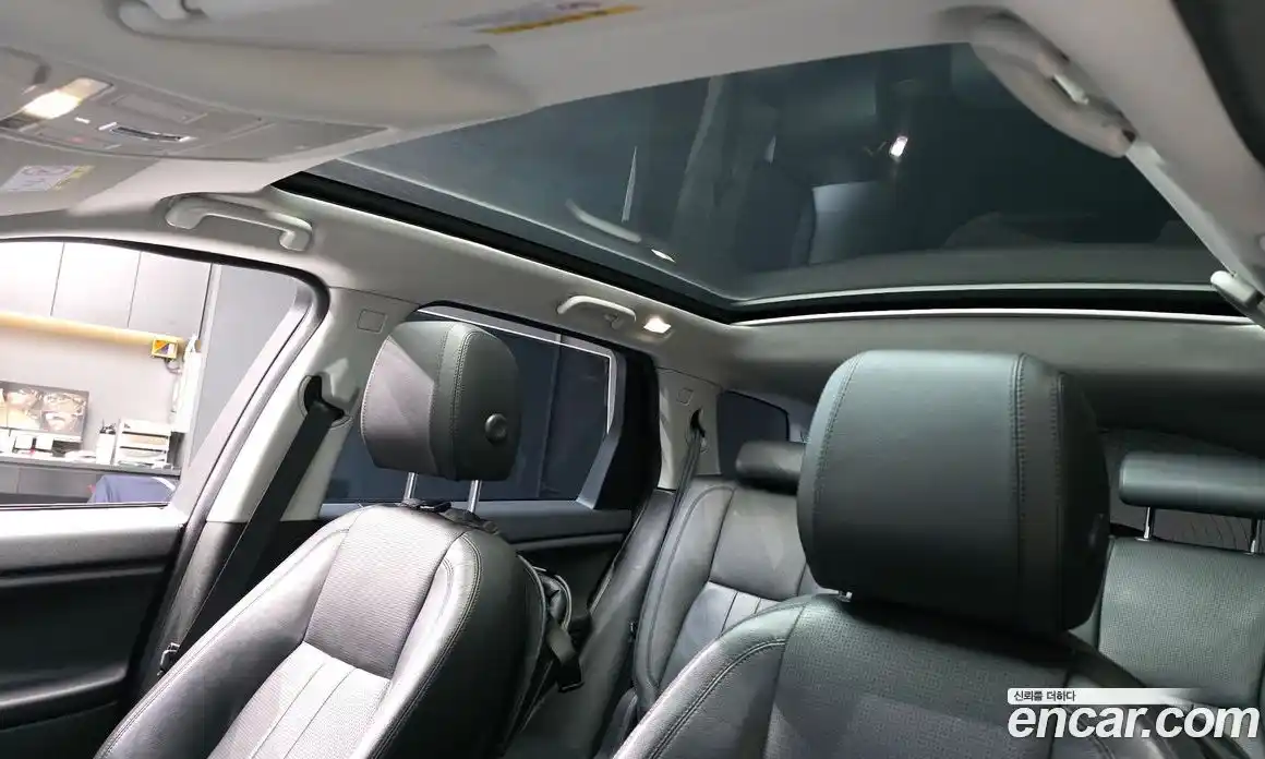 Land Rover Discovery Sport 2018 2.0 Автомат в Москве № 471284, фото 19