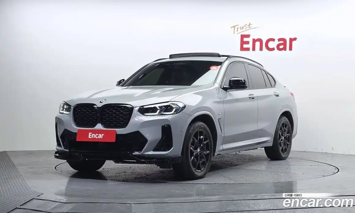 BMW X4 2023 2.0 Автомат в Москве № 491916, фото 1