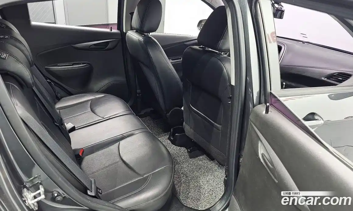 Chevrolet Spark 2017 1.0 Автомат в Москве № 492767, фото 12