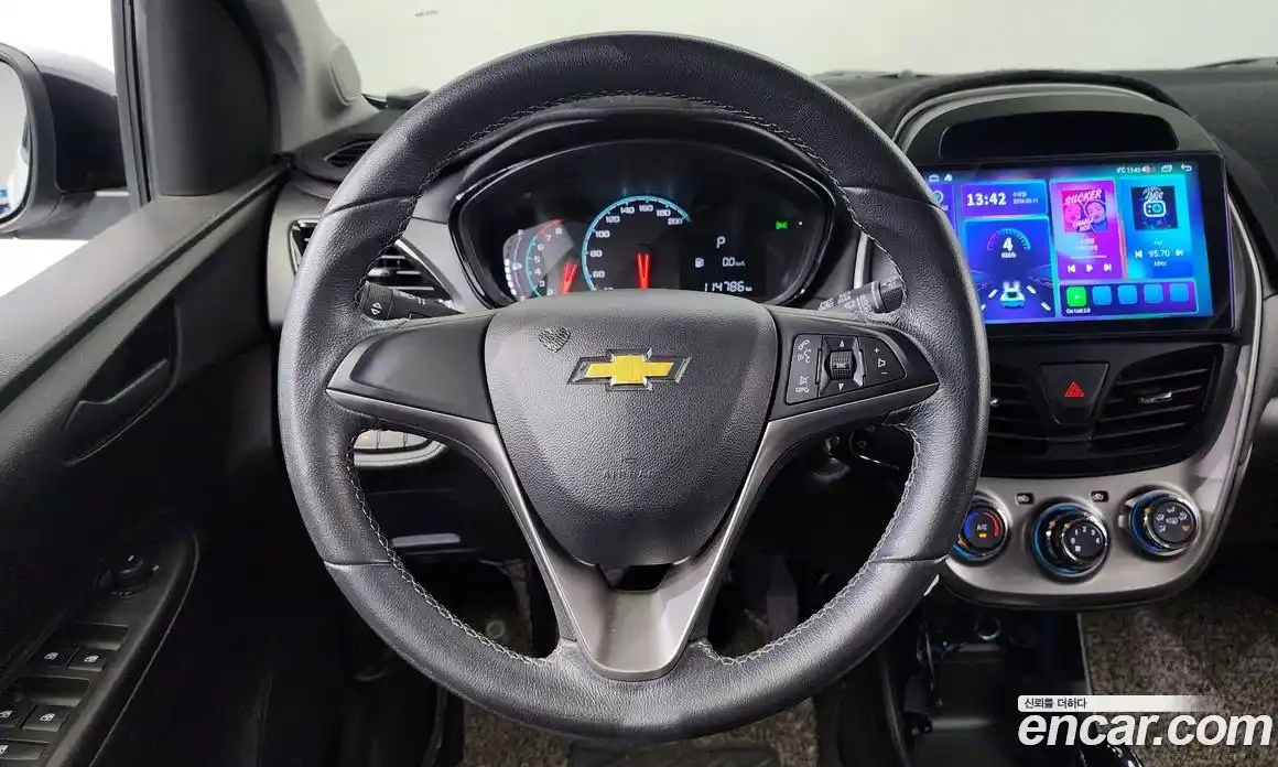 Chevrolet Spark 2016 1.0 Автомат в Москве № 492775, фото 16