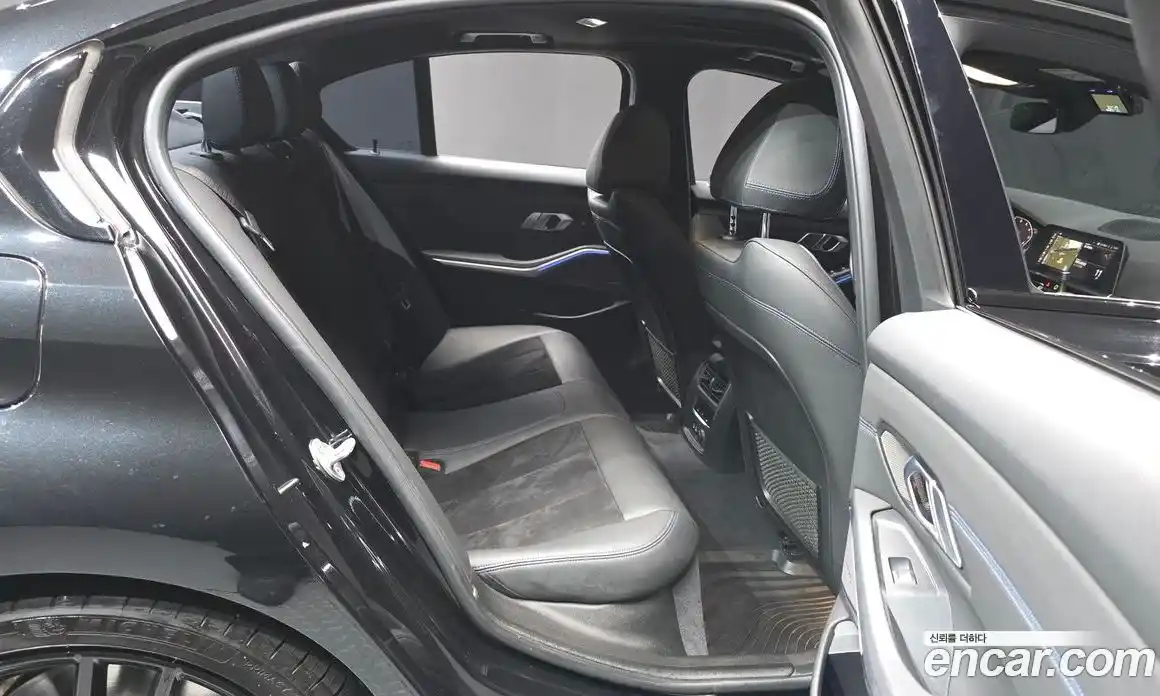 BMW 3-Series 2020 2.0 Автомат в Москве № 493524, фото 11