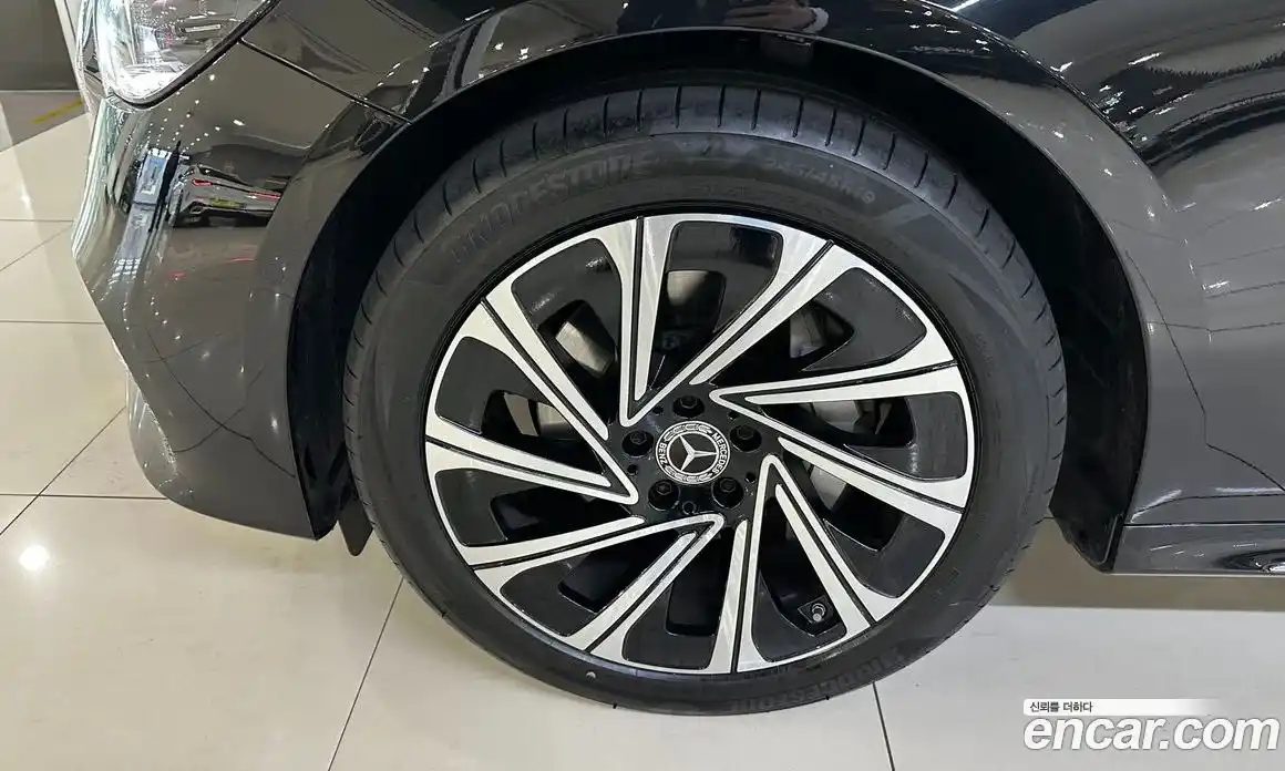 Mercedes-Benz E-Class 2025 2.0 Автомат в Москве № 493663, фото 19