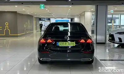 Mercedes-Benz E-Class 2025 2.0 Автомат в Москве № 493663, миниатюра 3