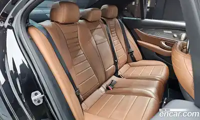 Mercedes-Benz E-Class 2021 2.0 Автомат в Москве № 494144, миниатюра 12