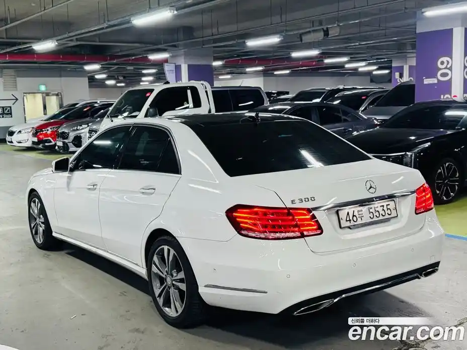 Mercedes-Benz E-Class 2014 3.5 Автомат в Москве № 494884, фото 4