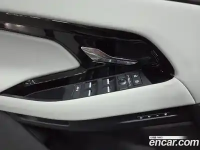 Land Rover Range-Rover Evoque 2024 2.0 Автомат в Москве № 494892, миниатюра 12