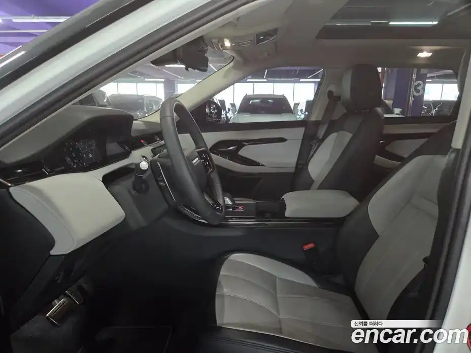 Land Rover Range-Rover Evoque 2024 2.0 Автомат в Москве № 494892, фото 13