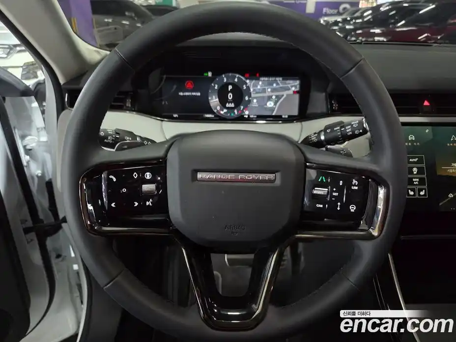 Land Rover Range-Rover Evoque 2024 2.0 Автомат в Москве № 494892, фото 8