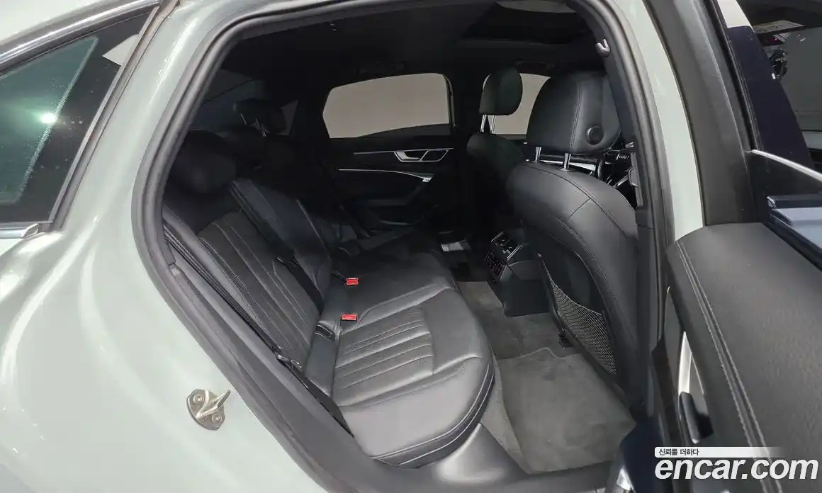 Audi A6 2021 2.0 Автомат в Москве № 496839, фото 18