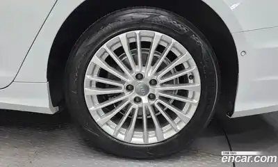 Audi A6 2021 2.0 Автомат в Москве № 496839, миниатюра 5