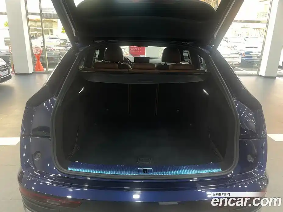 Audi Q5 2023 2.0 Автомат в Москве № 497221, фото 12