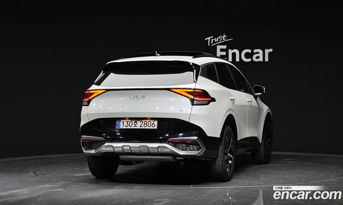 Kia Sportage 2023 1.6 Автомат в Москве № 50240, фото 3