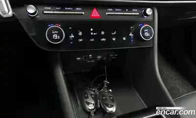 Hyundai Sonata 2024 1.6 Автомат в Москве № 517328, миниатюра 11