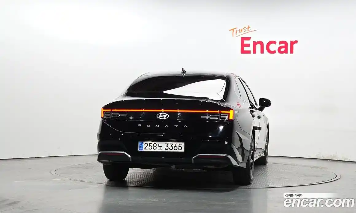 Hyundai Sonata 2024 1.6 Автомат в Москве № 517328, фото 4