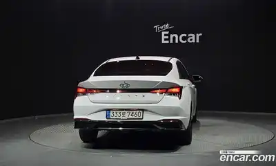 Hyundai Avante 2023 1.6 Автомат в Москве № 517914, миниатюра 4