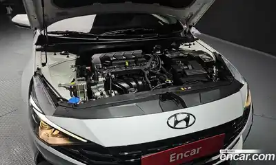 Hyundai Avante 2023 1.6 Автомат в Москве № 517914, миниатюра 6