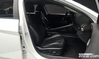 Hyundai Avante 2023 1.6 Автомат в Москве № 517914, миниатюра 10