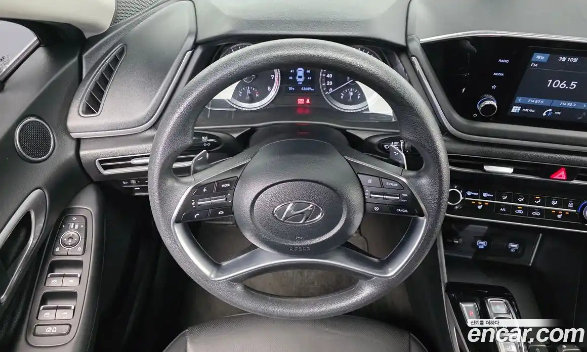 Hyundai Sonata 2020 2.0 Автомат в Москве № 519034, фото 13