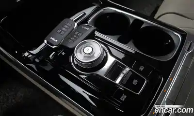 Kia Canival 2023 3.5 Автомат в Москве № 519509, миниатюра 9