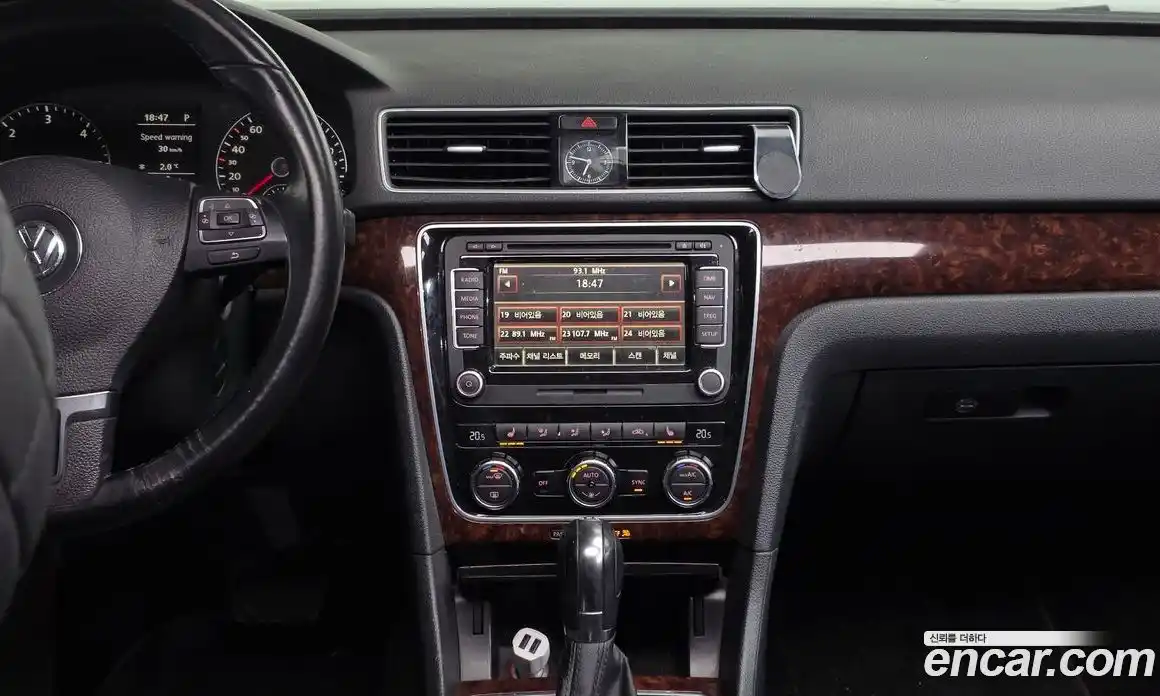 Volkswagen Passat 2013 2.0 Автомат в Москве № 520811, фото 14