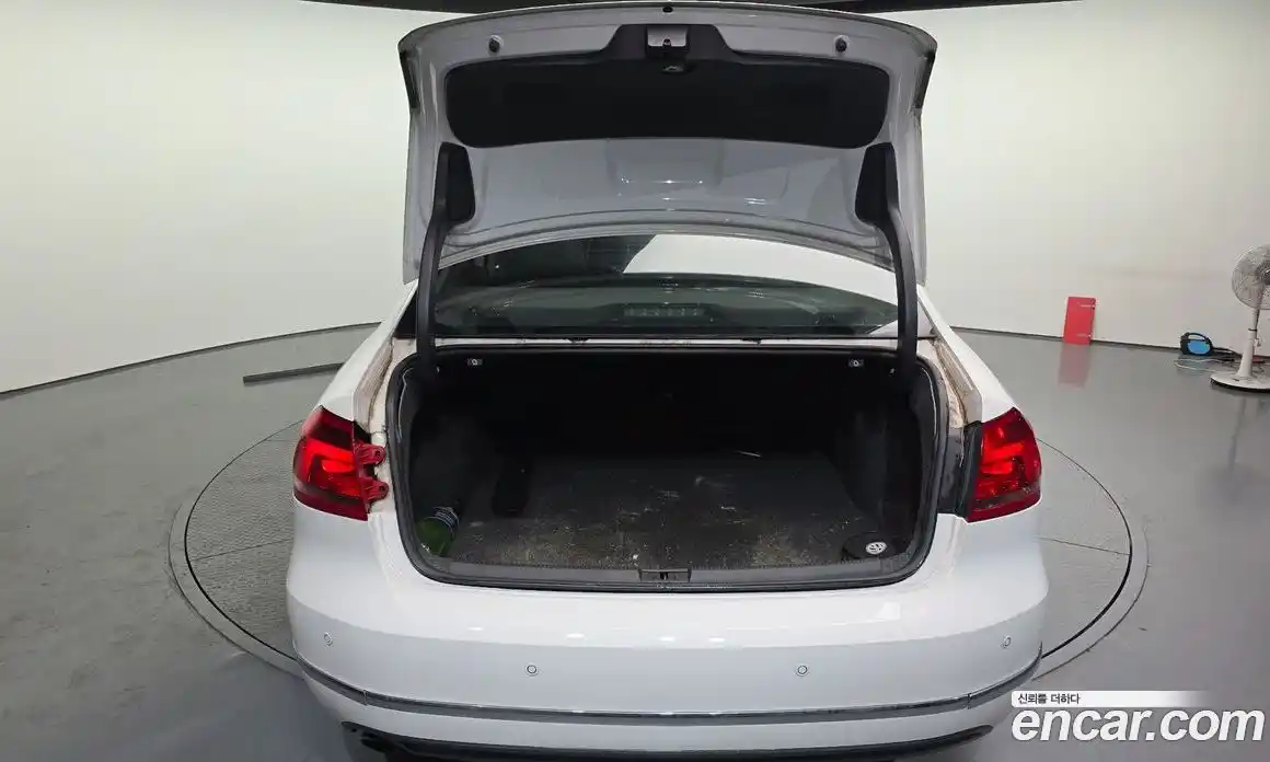 Volkswagen Passat 2013 2.0 Автомат в Москве № 520811, фото 20