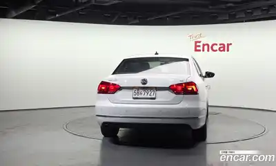 Volkswagen Passat 2013 2.0 Автомат в Москве № 520811, миниатюра 4