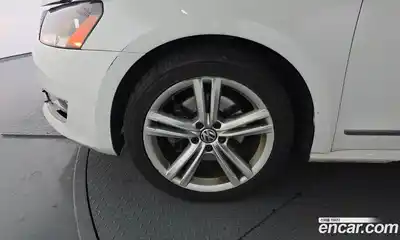 Volkswagen Passat 2013 2.0 Автомат в Москве № 520811, миниатюра 5