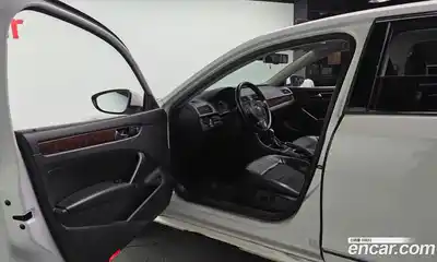 Volkswagen Passat 2013 2.0 Автомат в Москве № 520811, миниатюра 10