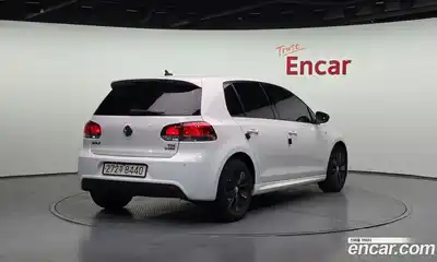 Volkswagen Golf 2013 1.6 Автомат в Москве № 520830, миниатюра 2