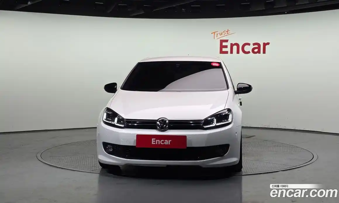 Volkswagen Golf 2013 1.6 Автомат в Москве № 520830, фото 3