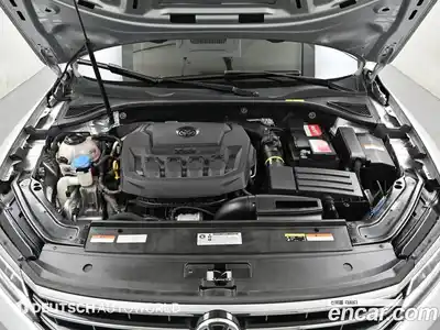 Volkswagen Passat 2018 2.0 Автомат в Москве № 521362, миниатюра 6