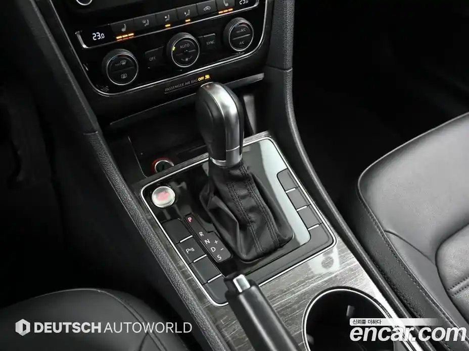 Volkswagen Passat 2018 2.0 Автомат в Москве № 521362, фото 9