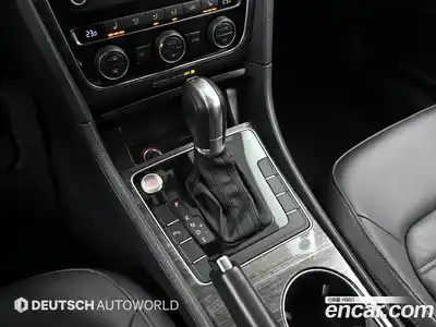 Volkswagen Passat 2018 2.0 Автомат в Москве № 521362, миниатюра 9