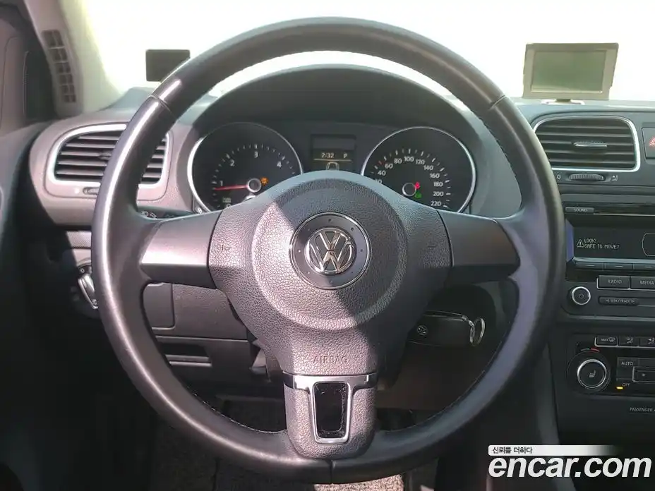 Volkswagen Golf 2013 2.0 Автомат в Москве № 521809, фото 13