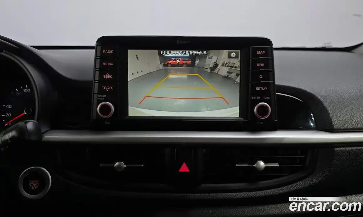 Kia Morning 2017 1.0 Автомат в Москве № 521864, фото 14