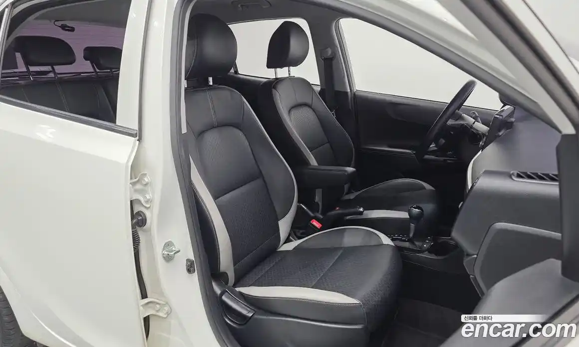 Kia Morning 2017 1.0 Автомат в Москве № 521864, фото 10