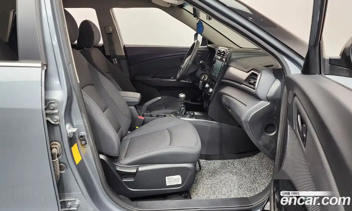 SsangYong TIBOLI 2021 1.5 Механическая в Москве № 524899, фото 11