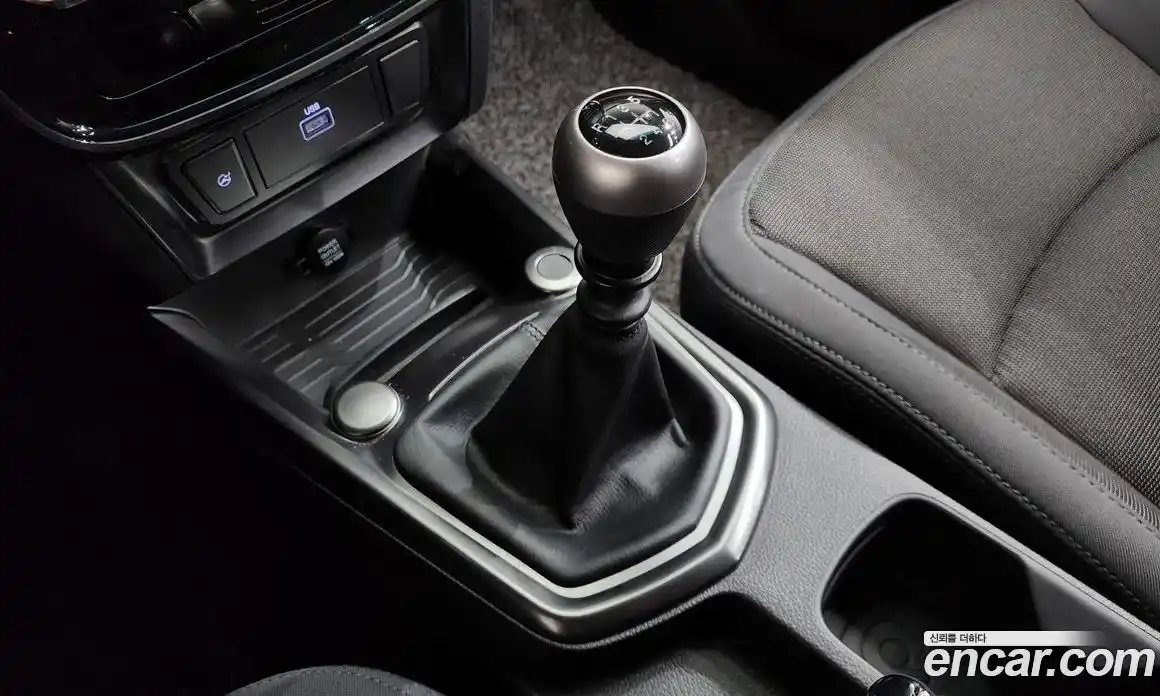 SsangYong TIBOLI 2021 1.5 Механическая в Москве № 524899, фото 9