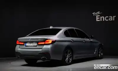 BMW 5-Series 2023 2.0 Автомат в Москве № 526744, миниатюра 2