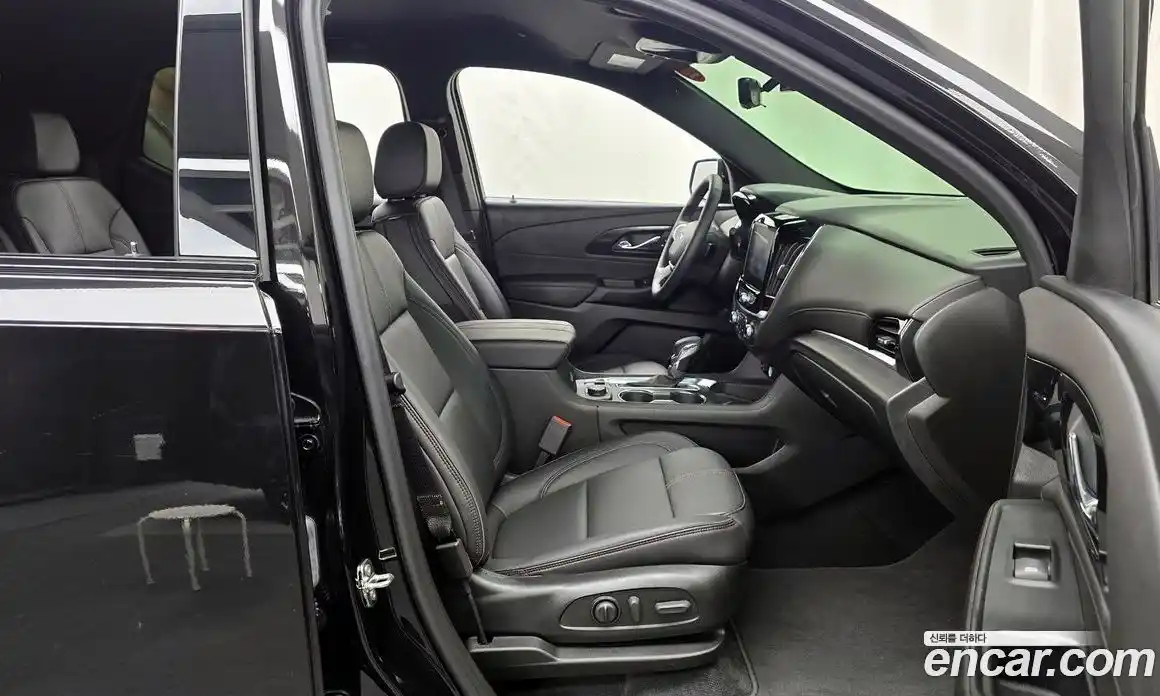 Chevrolet Traverse 2023 3.6 Автомат в Москве № 527289, фото 11
