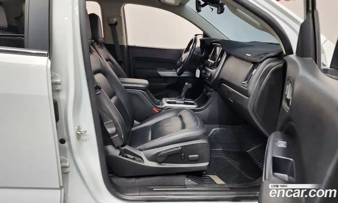 Chevrolet Colorado 2020 3.6 Автомат в Москве № 527762, фото 11