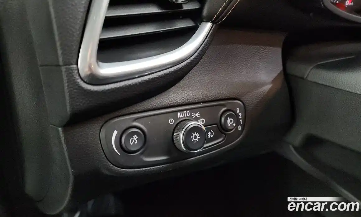 Chevrolet Trax 2019 1.4 Автомат в Москве № 527817, фото 13