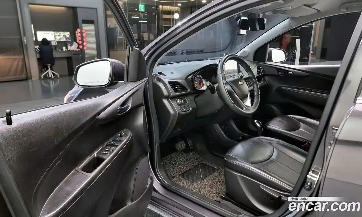 Chevrolet Spark 2016 1.0 Автомат в Москве № 527981, фото 11