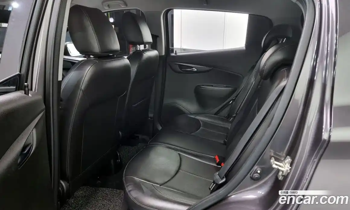 Chevrolet Spark 2016 1.0 Автомат в Москве № 527981, фото 13