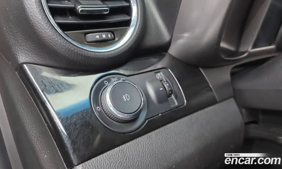 Chevrolet Orlando 2012 2.0 Автомат в Москве № 528750, фото 18