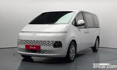 Hyundai Staria, 2025