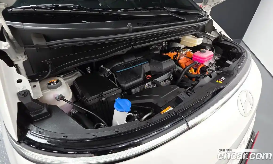 Hyundai Staria 2025 1.6 Автомат в Москве № 529724, фото 6